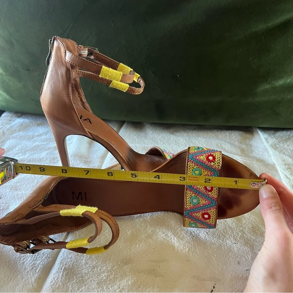 Mia heeled sandal - Picture 7 of 7